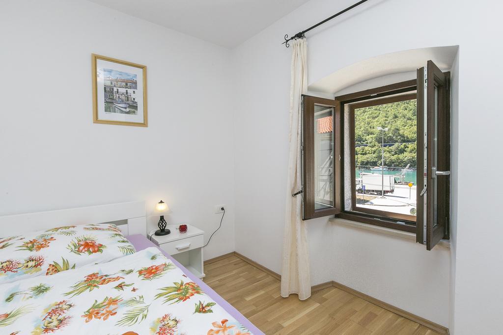 Haus In Istrien Direkt Am Meer Plomin Esterno foto